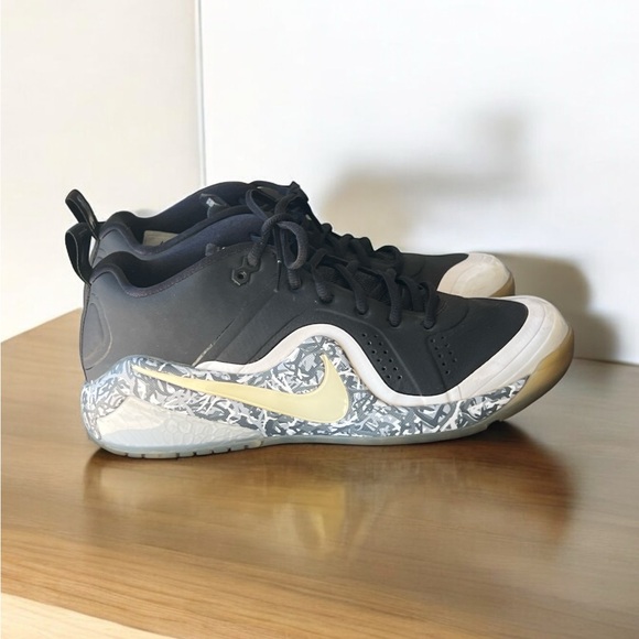 Nike Men’s Zoom Trout 4 Turf Black Grey Sneakers Size 8.5. - Picture 2 of 5